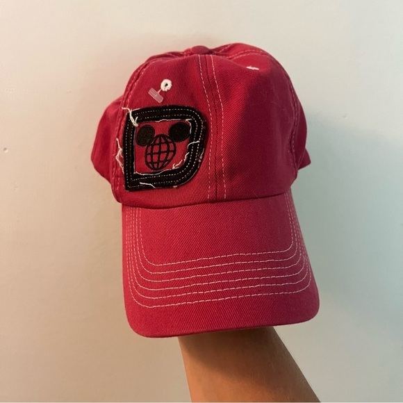 Disney Parks Walt Disney World Epcot Mickey Red Ball Cap Hat BAB - Picture 5 of 5